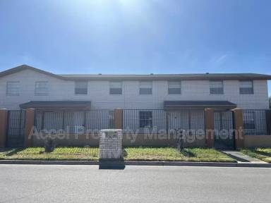 Main picture of 2133 Kerria Ave