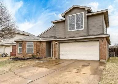 Main picture of 832 Meadowlark Dr