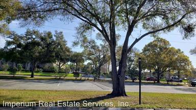 Main picture of 101 Lake Ave NE