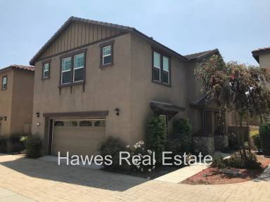 Main picture of 693 Huron Pl