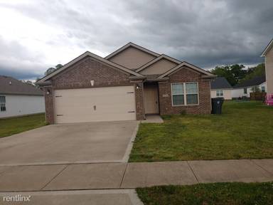 Main picture of 365 Oxford Cir