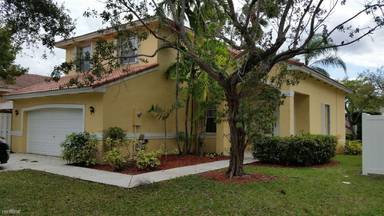 Main picture of 15330 SW 50th St