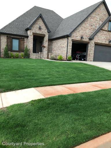 Main picture of 3415 NW 189th St
