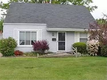 Main picture of 27081 Farringdon Ave