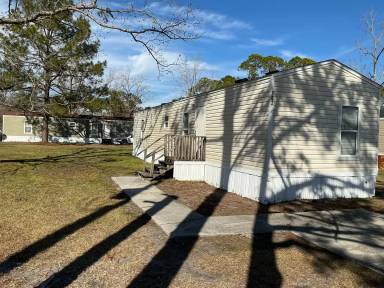 Main picture of 102 Garlington Cir