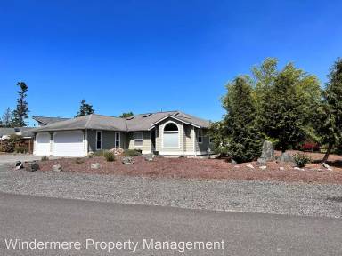 Main picture of 8154 Comox Loop