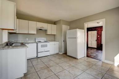 Main picture of 1101 N 44th St