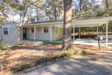 Main picture of 411 Redwood Ave