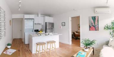 Main picture of 221 N Catalina St