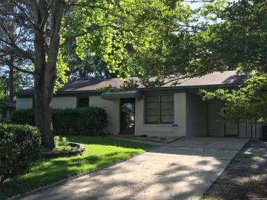 Main picture of 1153 Karen Rd