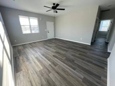 Main picture of 182 Schneider Blvd