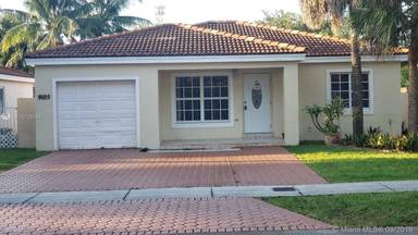 Main picture of 9105 NW 192nd Ter