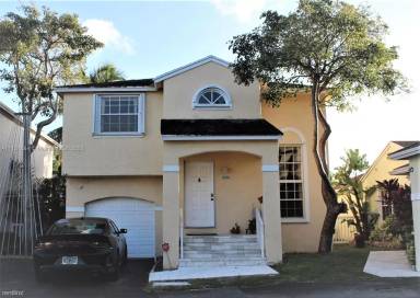 Main picture of 12018 NW 13th St