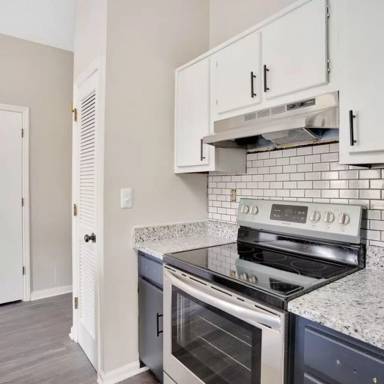 Main picture of 104 Summitt St