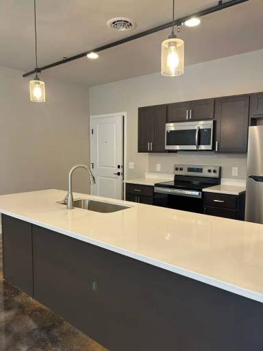 Main picture of 1245 W Princess St