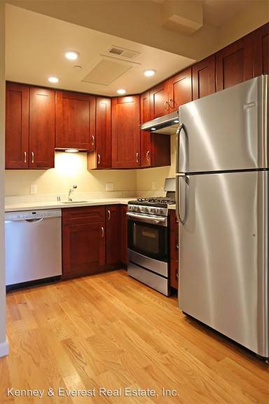 Main picture of 2132 Jones St