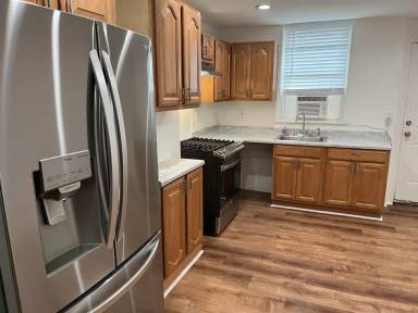 Main picture of 506 N Robinson St