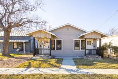 Main picture of 909 N Mesquite St
