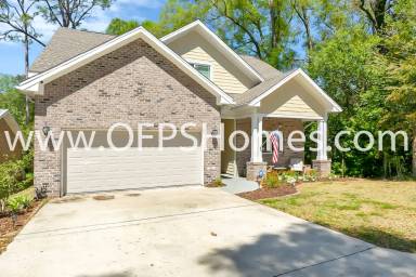 Main picture of 712 Cypress Dr