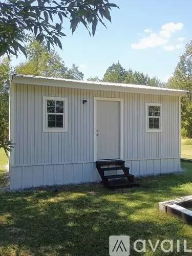 Main picture of 690 County Road 40 W