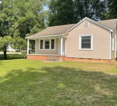 Main picture of 526 Carolyn Ave