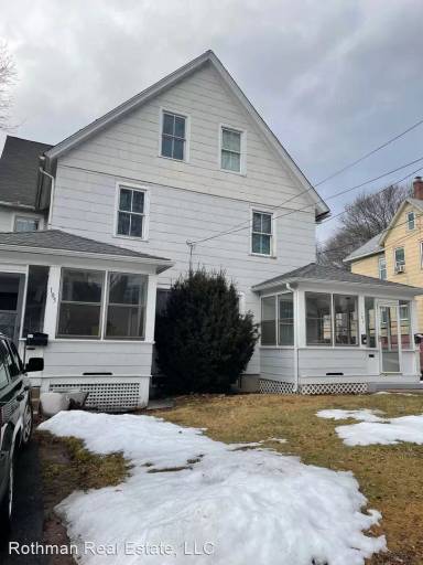 Main picture of 103 Ridge St
