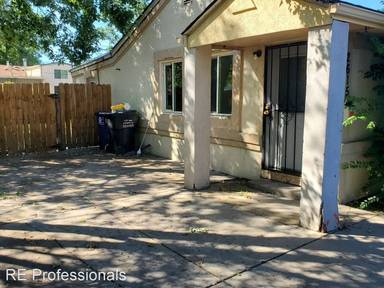 Main picture of 2615 S Federal Blvd