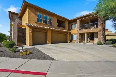 Main picture of 2425 W Bronco Butte Trl
