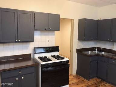 Main picture of 3838 S Sacramento Ave