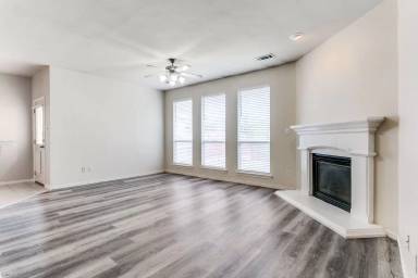 Main picture of 2605 Silver Hill Dr