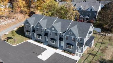 Main picture of 670 E Main St