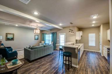 Main picture of 3310-36 Papa Bear Dr