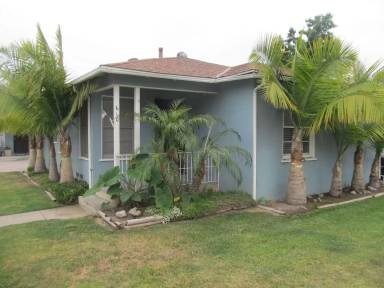 Main picture of 610 E Sycamore Ave