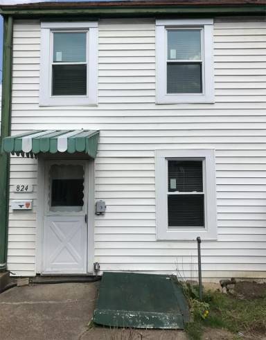 Main picture of 824 Steuben St