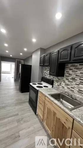 Main picture of 525 S 13th St