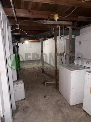Main picture of 491 Adrian Dr