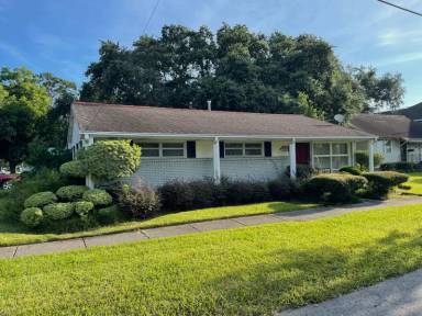Main picture of 1001 Helios Ave