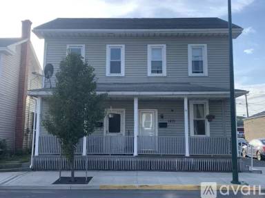Main picture of 1471 Logan Ave