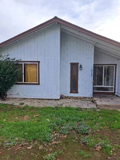 Main picture of 4522 Zachary Way
