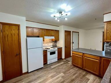 Main picture of 1216 N Point Dr