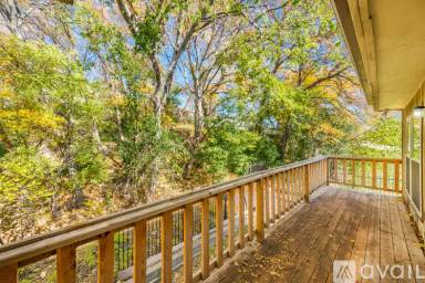 Main picture of 6004 Westridge Ln