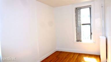 Main picture of 158 W 15th St