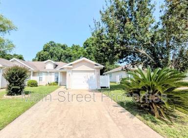 Main picture of 7889 Stonebrook Dr