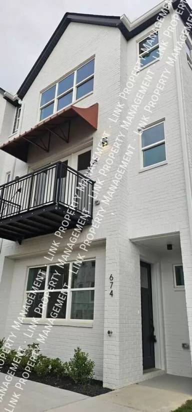 Main picture of 674 Bespoke Way