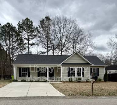 Main picture of 400 Macbeth Ln