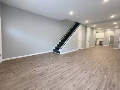Main picture of 2022 N 25th St