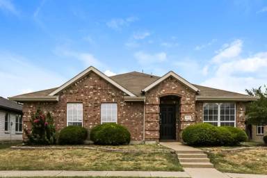 Main picture of 1711 Venus Dr W