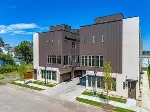 Main picture of 2824 Weisenberger St