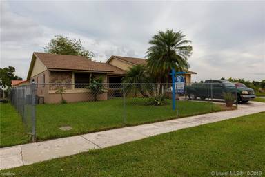 Main picture of 30965 SW 191st Ave