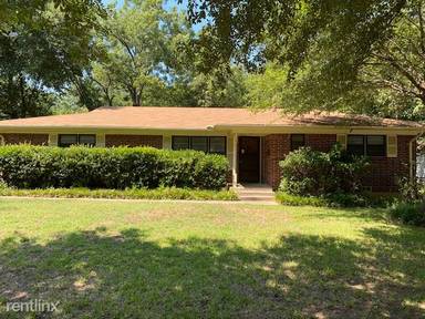 Main picture of 2114 Houston Pl